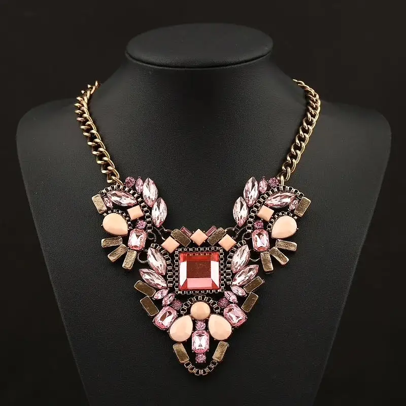 Allure Necklace Carrie Pink