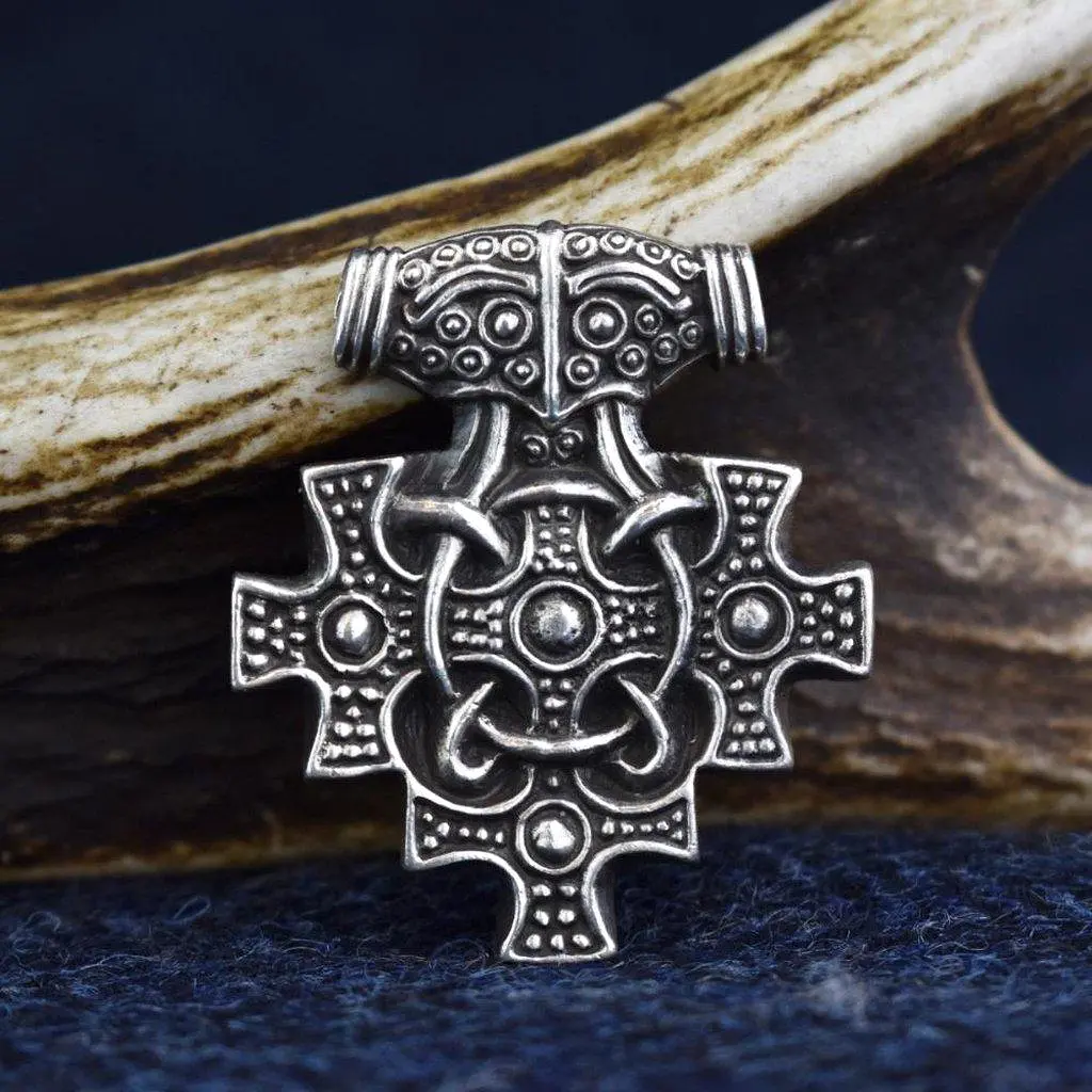 Asgard Hiddensee Pendant – Pewter or Silver