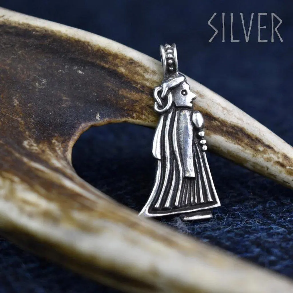 Asgard Valkyrie Pendant II – Pewter or Silver