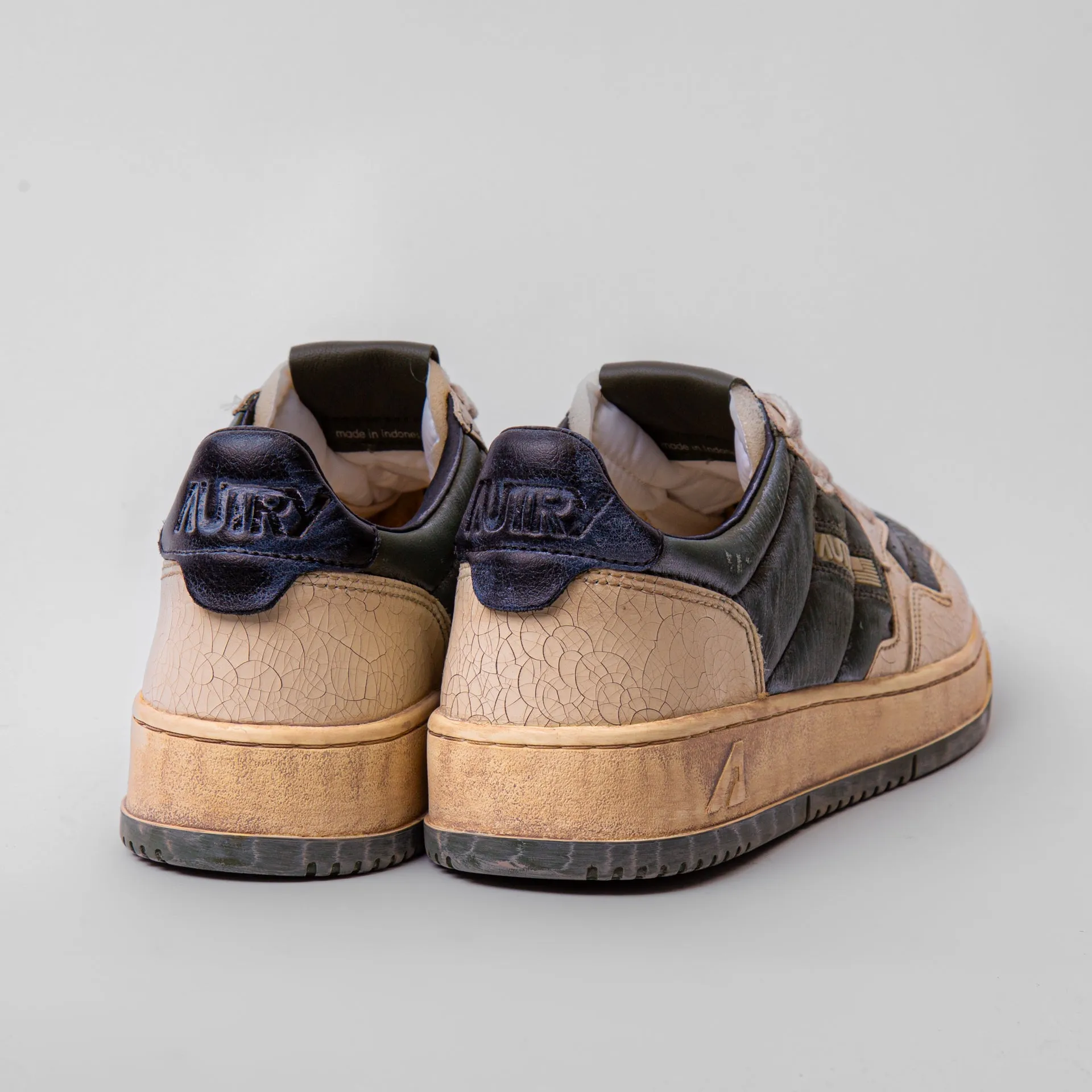 AUTRY SNEAKERS MEDIALIST LOW SUPER VINTAGE AVLM-AD 02 