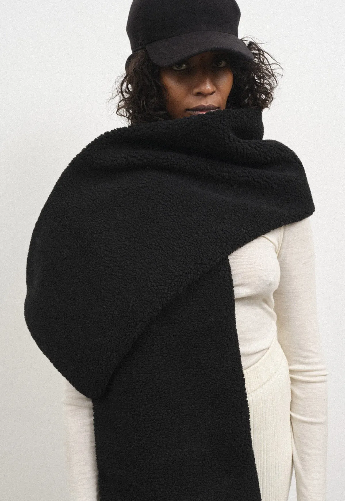 Bayonne Sherpa Scarf - Black