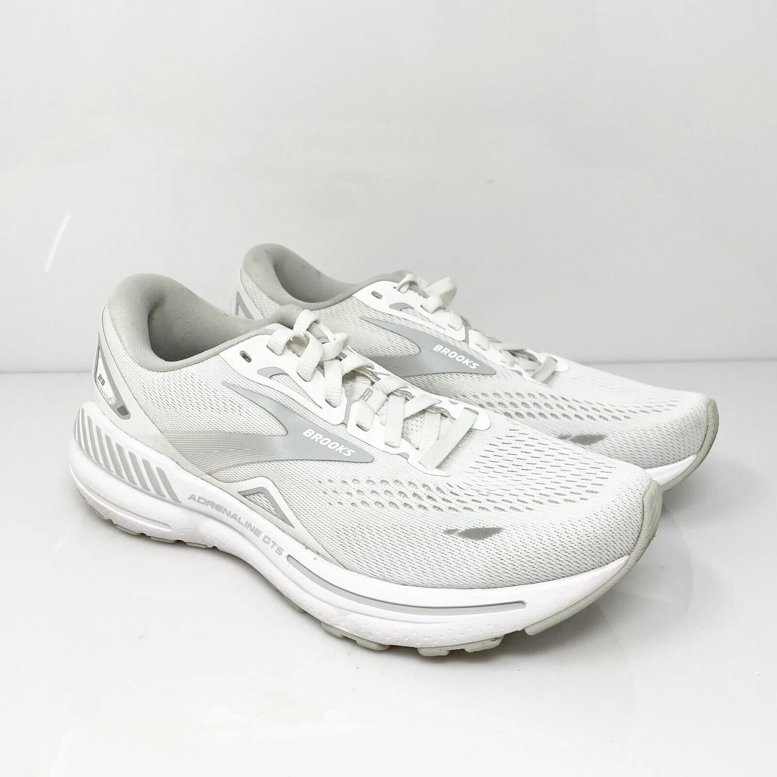 Brooks Womens Adrenaline GTS 23 1203811B104 White Running Shoes Sneakers 6.5 B