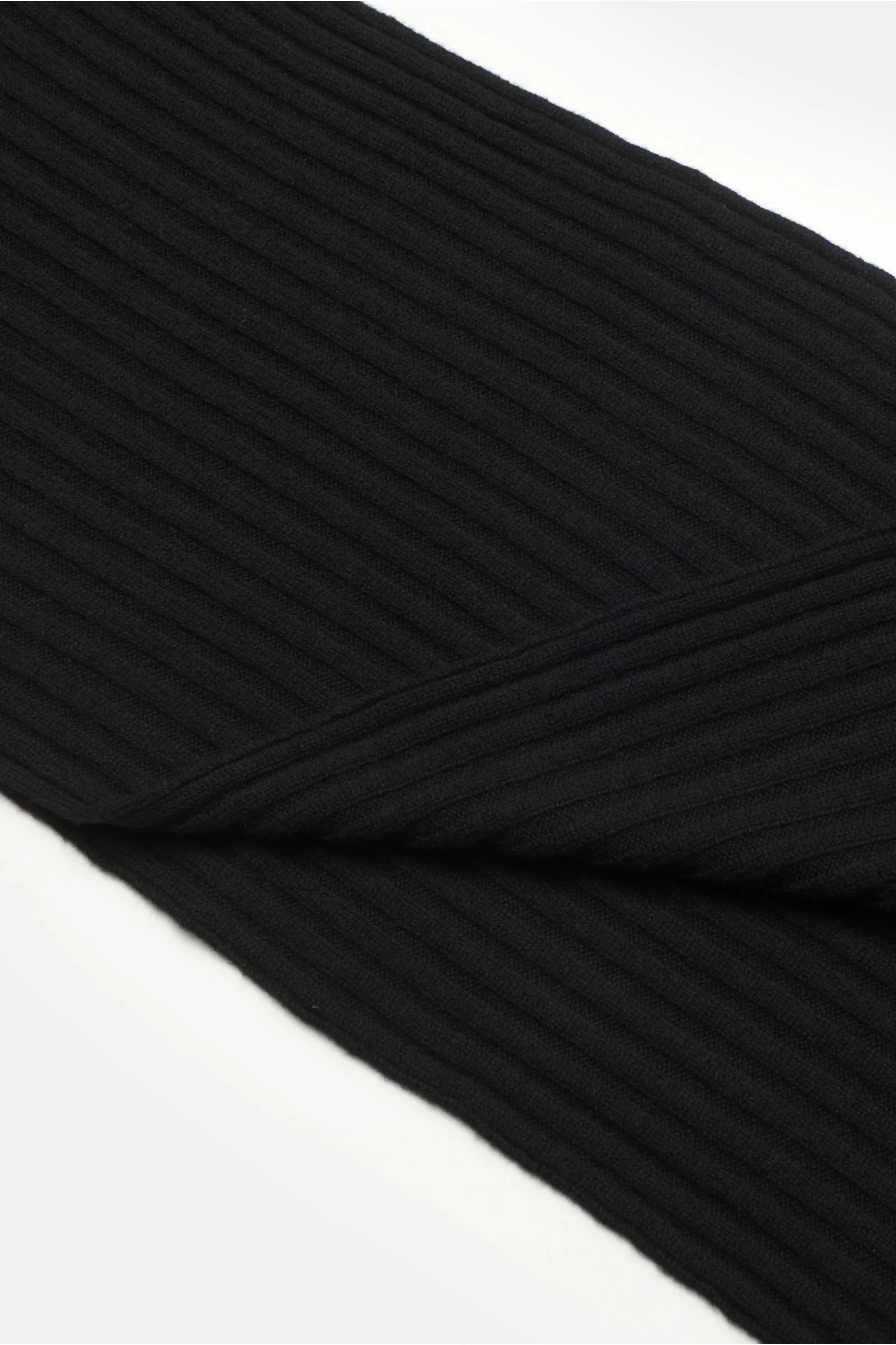 FTC cashmere scarf black