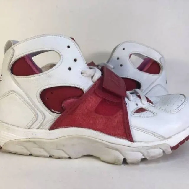 Nike women's air huarache white/red/pink 2005 women's size 10