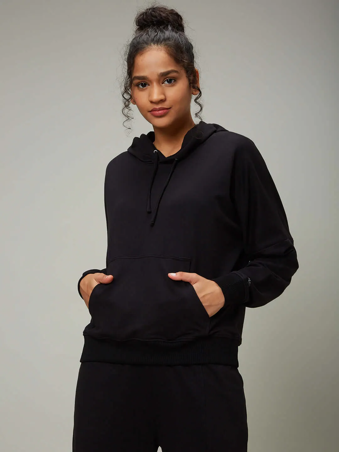 Terry All Weather Black Sweatshirt