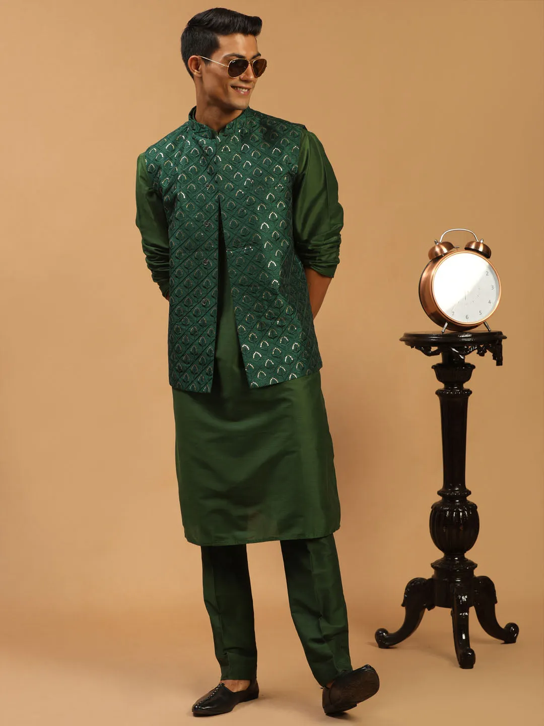 Vastramay Men's Green Embellished Jacket And Green Kurta And Pant Set