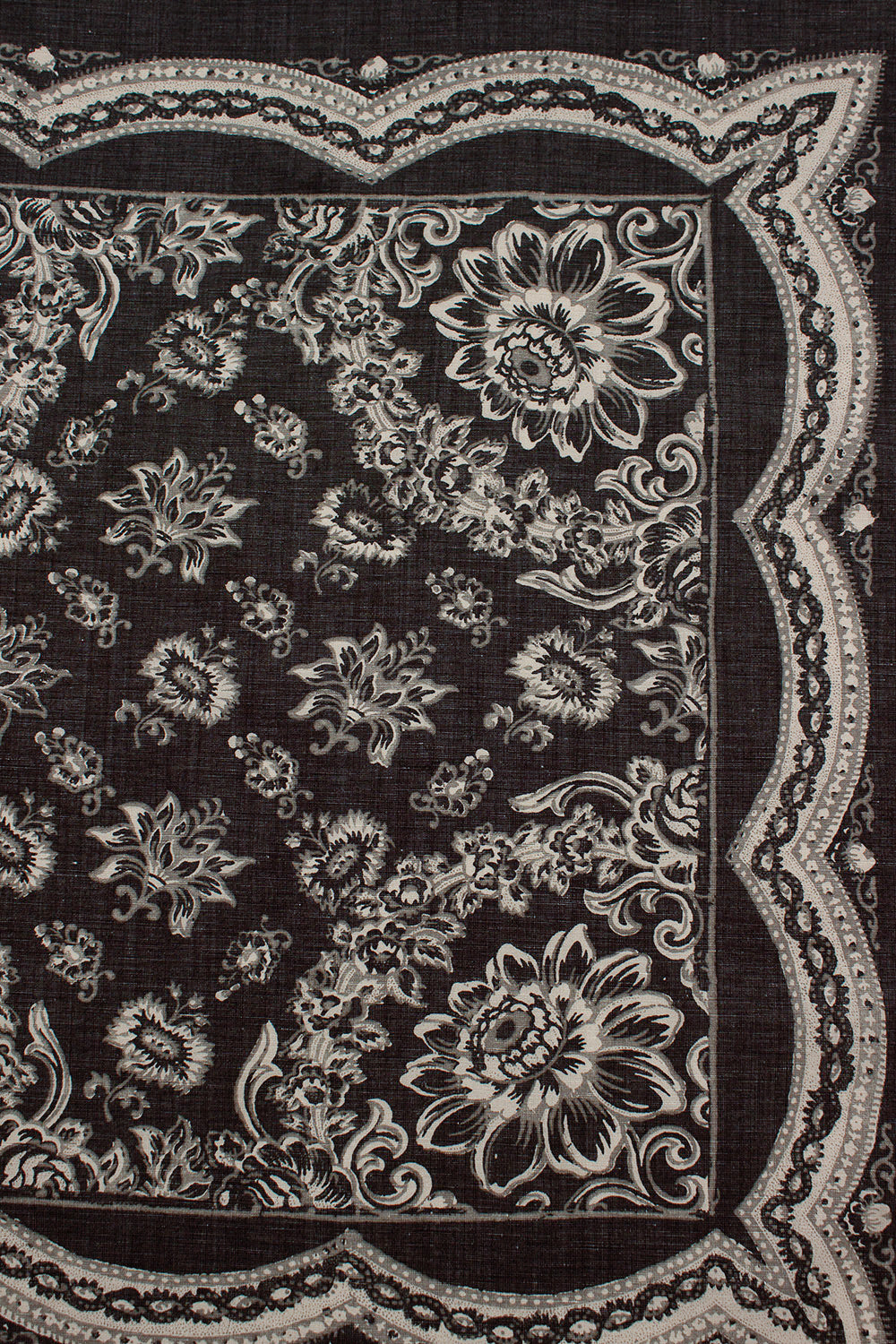 Wildflower Scarf Black