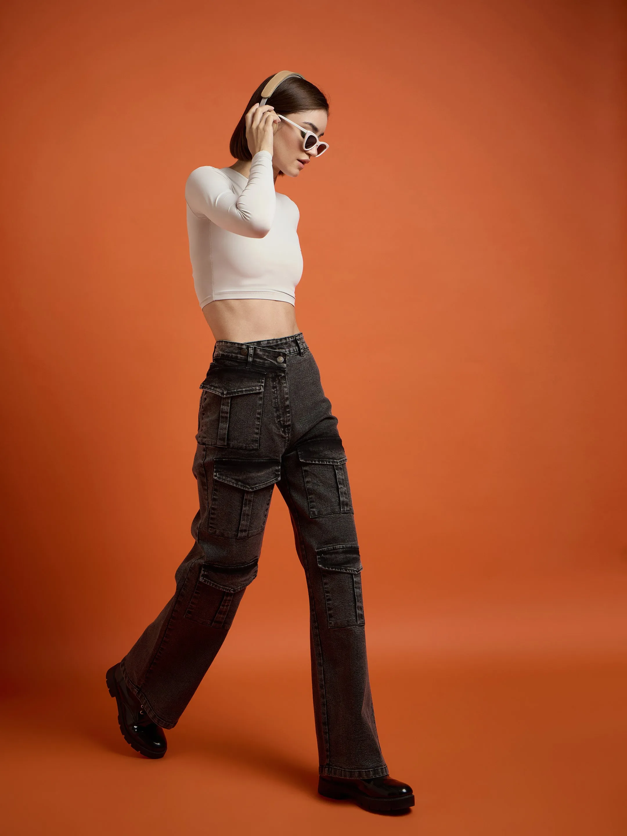 Women Black Washed Cargo Straight Jeans